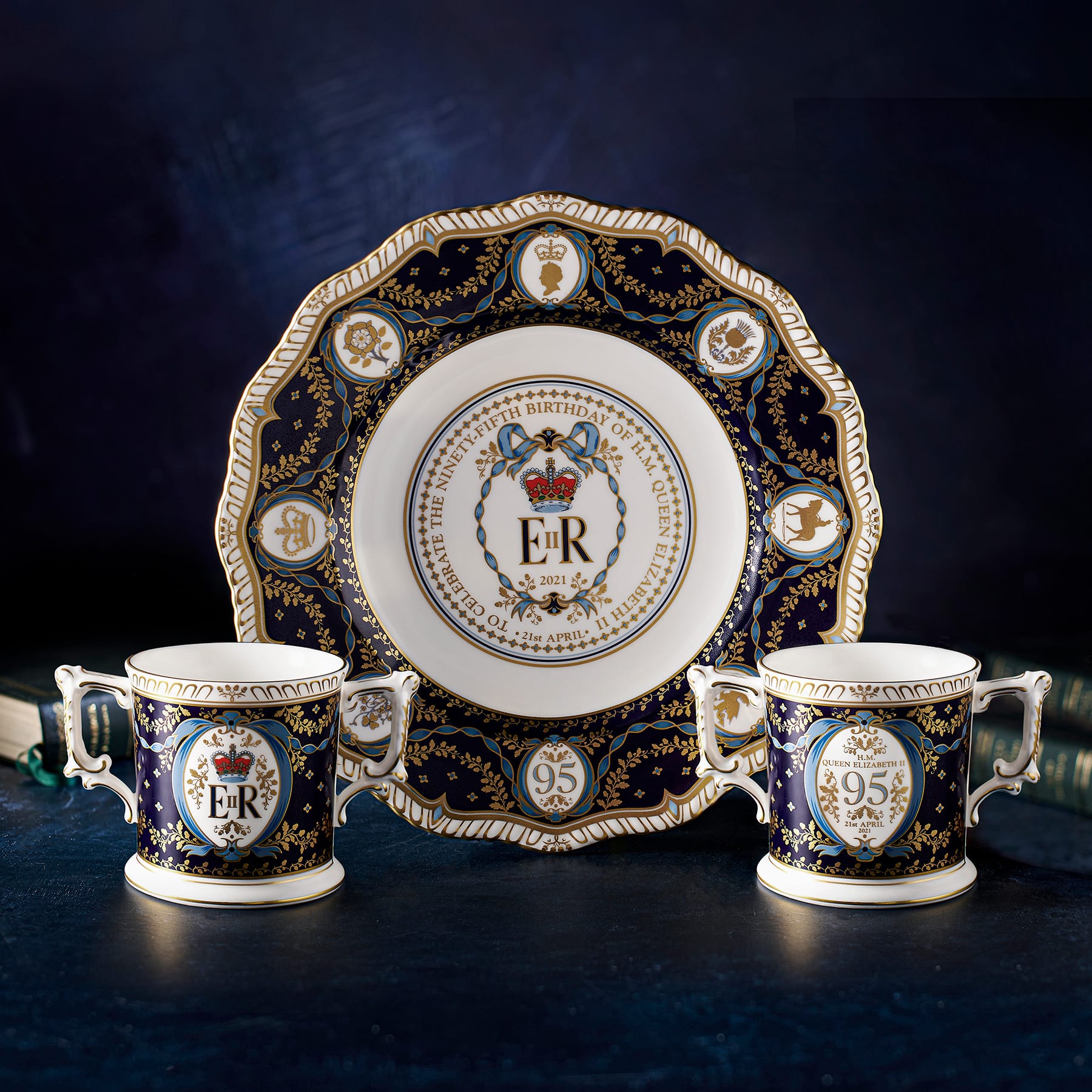 Queen Elizabeth II 95th Birthday – Gadroon Plate (Limited Edition 250) Product Image
